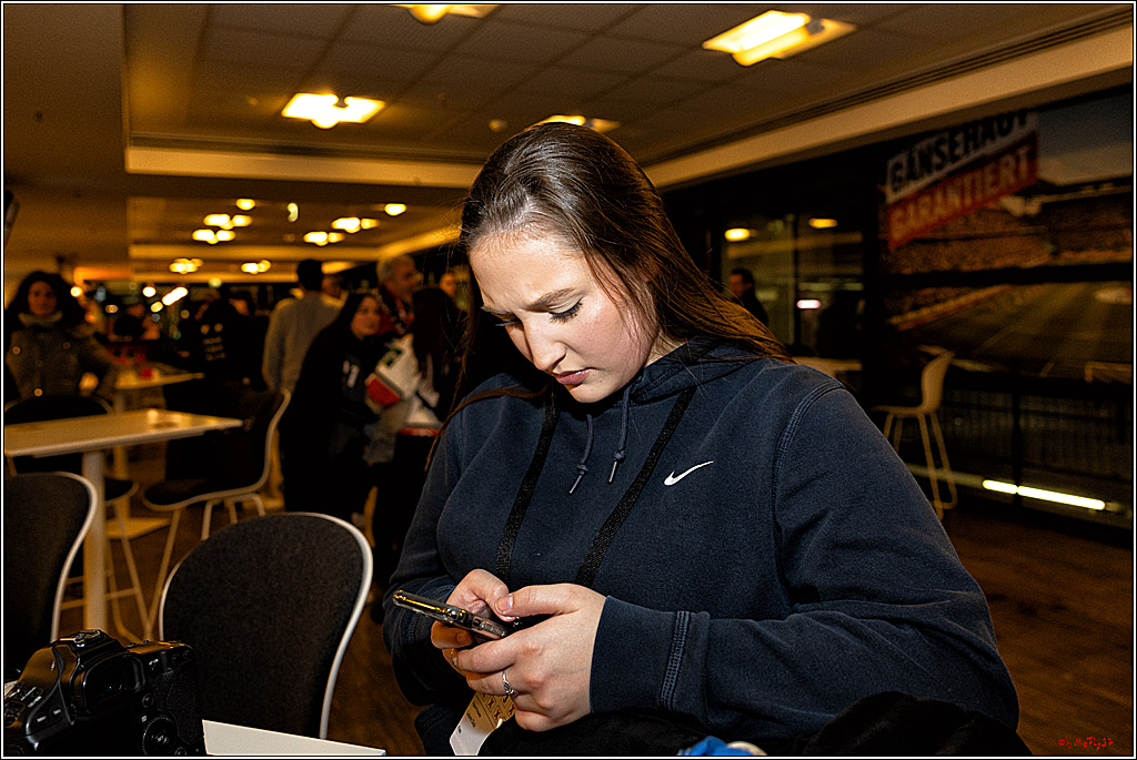 PENNY DEL WINTER GAME;  Kölner Haie - Adler Mannheim; Köln, 03.12.2022